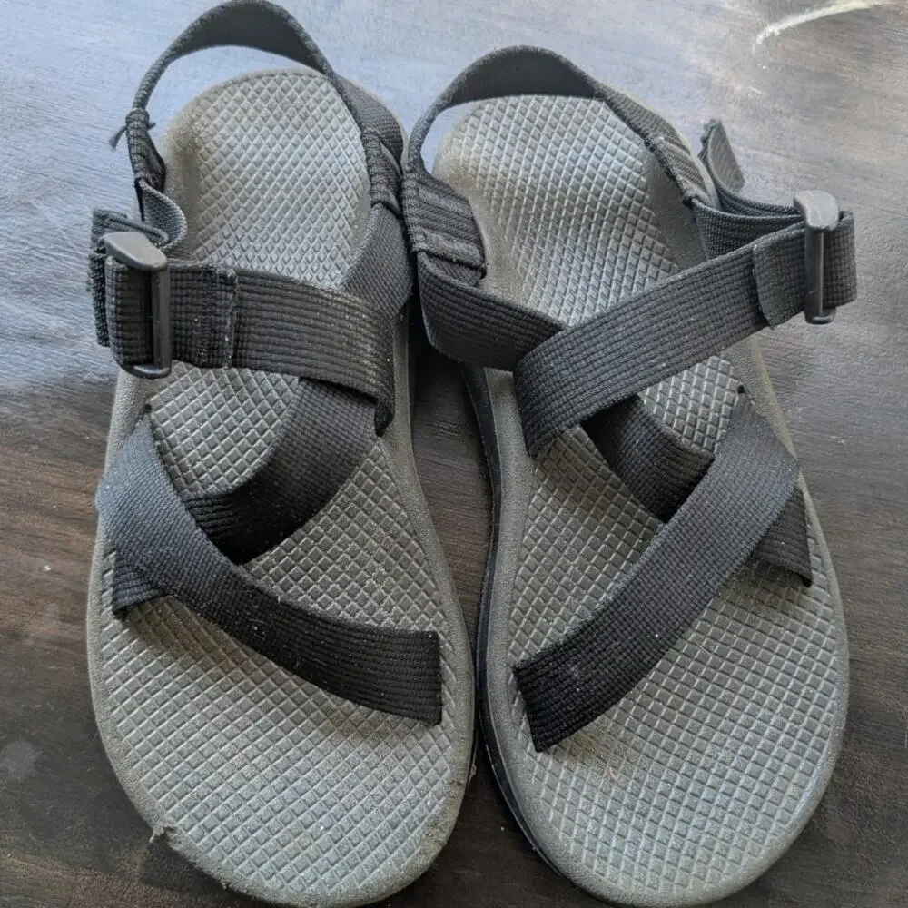 Chaco's Men's Z1 Classic Black Size 7